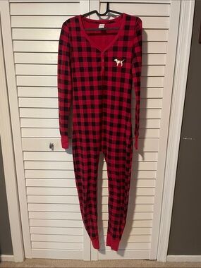 Victoria’s Secret PINK Red Black Buffalo Flannel Plaid Women’s Pajamas Onesie